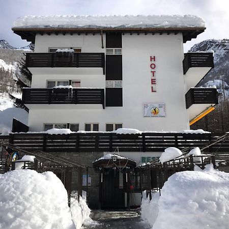 B&B Matterhorn Golf Randa Eksteriør billede